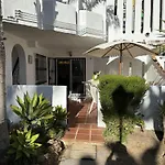 - Sleeps 6 Pool & Private Terrace *