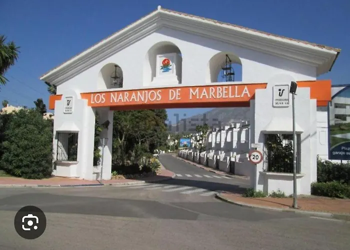 - Sleeps 6 Pool & Private Terrace Appartement Marbellac