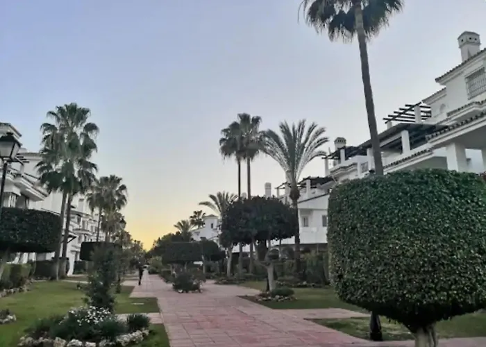 Appartement - Sleeps 6 Pool & Private Terrace