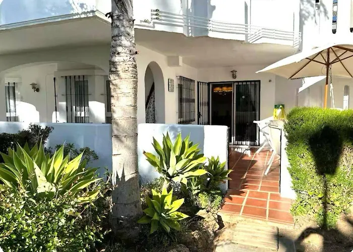 - Sleeps 6 Pool & Private Terrace