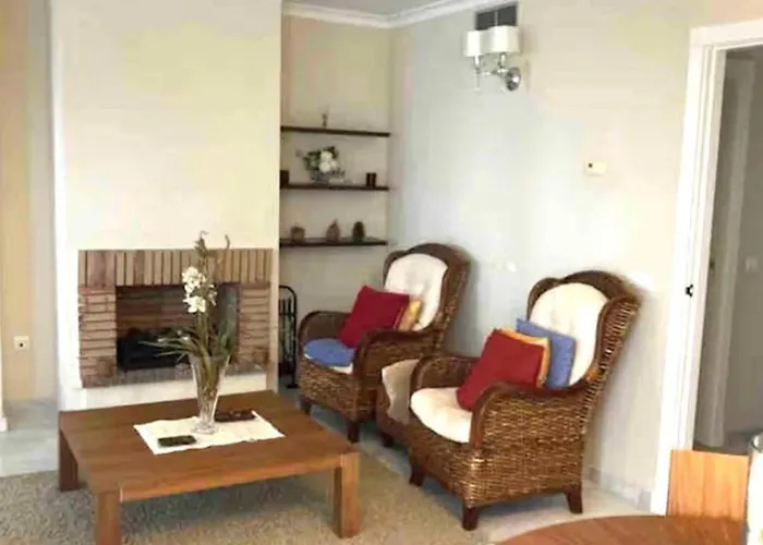 - Sleeps 6 Pool & Private Terrace Appartement Marbellac